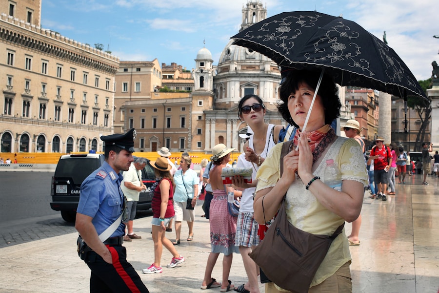 Photo "What to do to enjoy modern urban tourism"