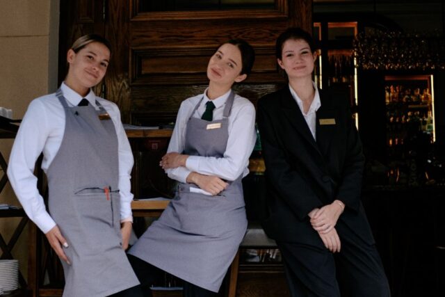 Provocările recrutării de personal calificat în HoReCa — Revista Voyage Voyage
