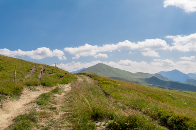 Trasee montane accesibile pentru începători, cu peisaje spectaculoase — Revista Voyage Voyage