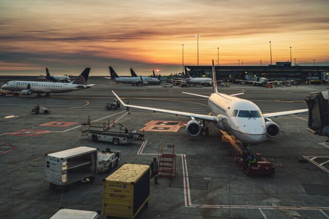 Modificări la taxele de aeroport în România, aplicabile de la 1 octombrie — Revista Voyage Voyage