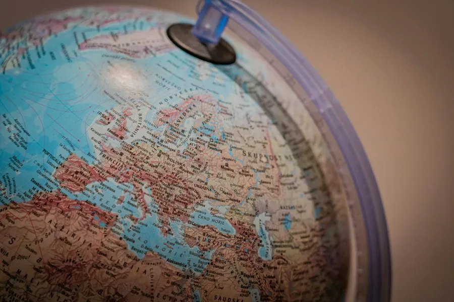 common travel mistakes worldwide