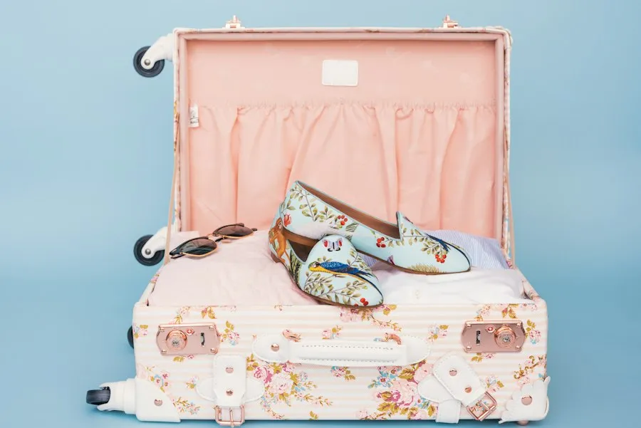 Photo common luggage packing mistakes